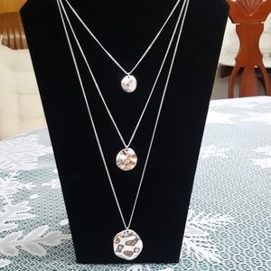 Chloe & Isabel  layered necklace🎄